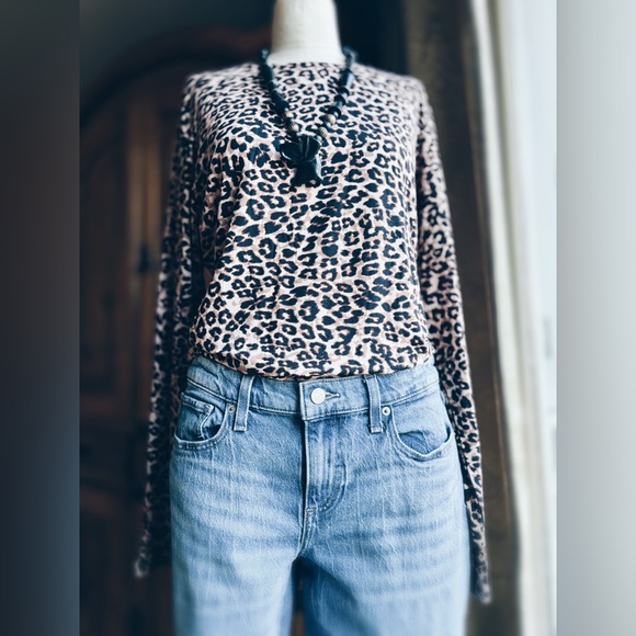 Top / Cuddl Duds / Leopard Print - Picture 13 of 13